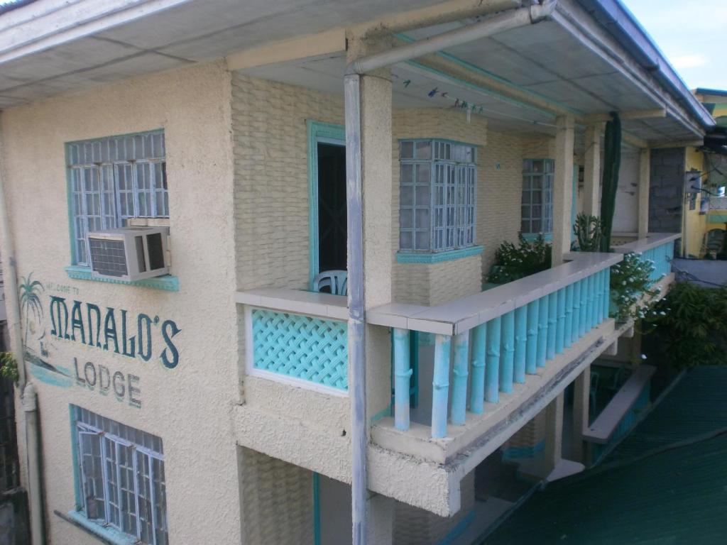 Manalo'S Lodge And Restaurant Puerto Galera Exterior photo
