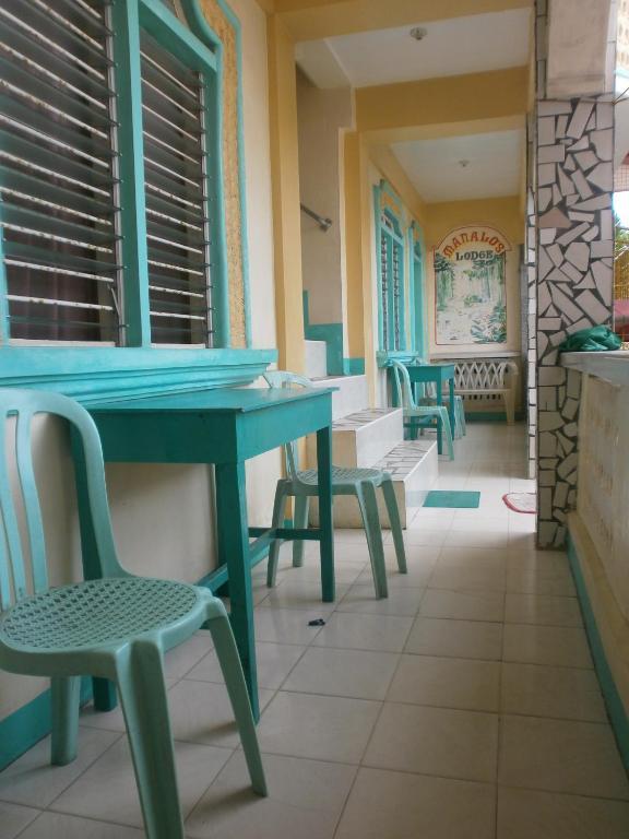 Manalo'S Lodge And Restaurant Puerto Galera Exterior photo